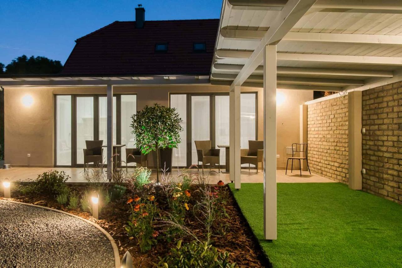 Villa Strokay - Few Minutes Walk From Lake Balaton 凯斯特海伊 外观 照片