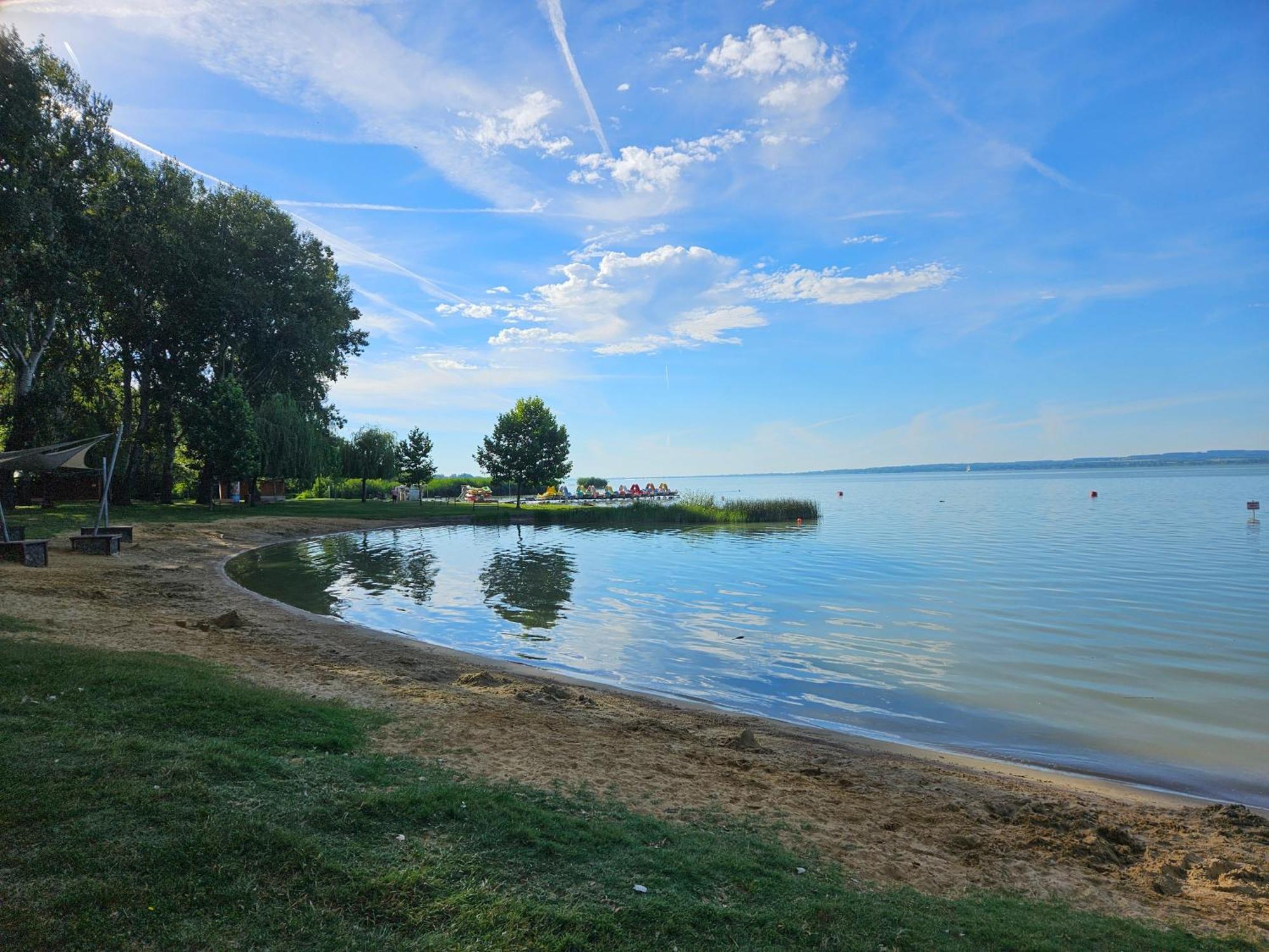 Villa Strokay - Few Minutes Walk From Lake Balaton 凯斯特海伊 外观 照片